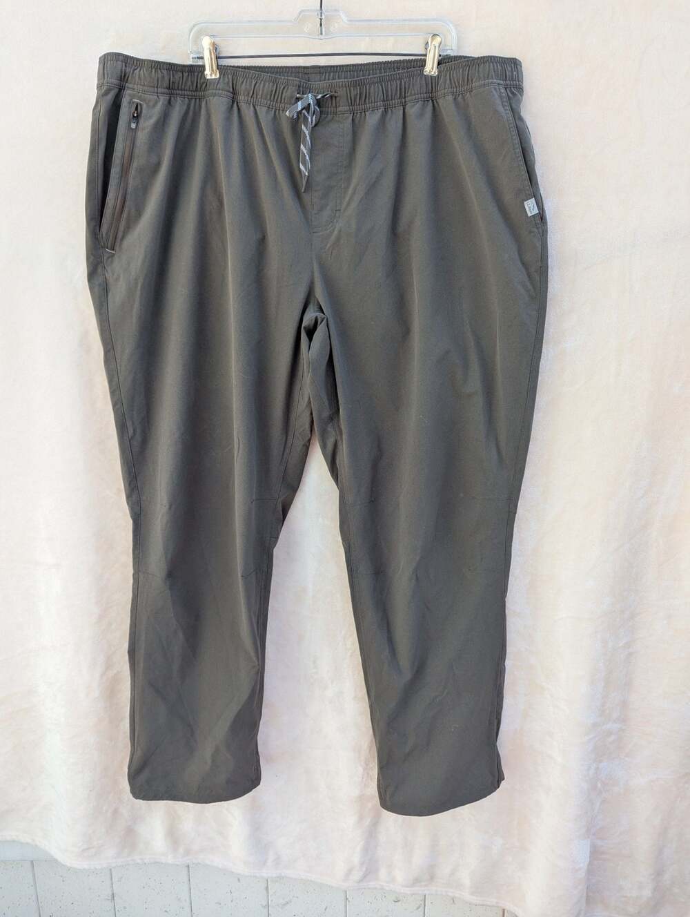 L.L. Bean Men's Multisport Joggers Performance Hiking Pants
